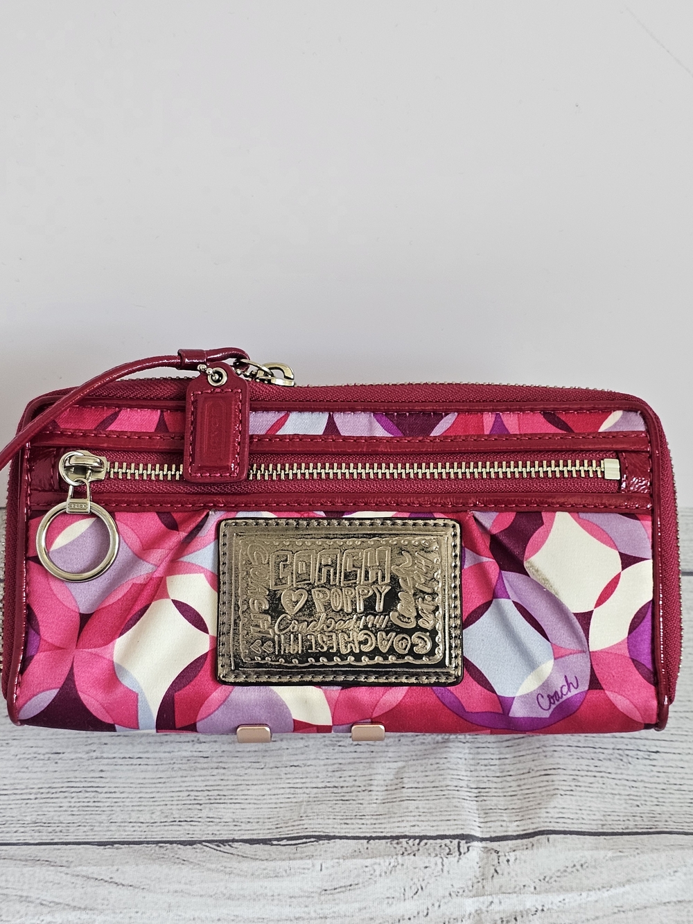 EUC Coach Poppy Kaleidoscope Slim Zip Wallet